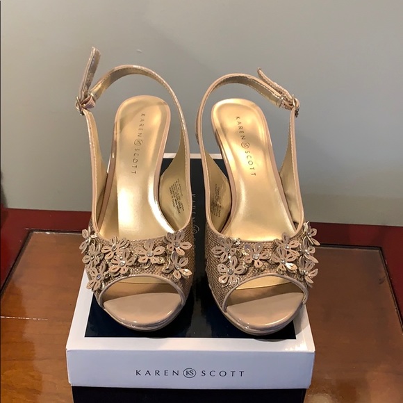 Bronaa Peep Toe SlingBack Classic Pumps size 8.5W - Picture 2 of 8